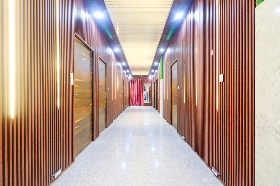 Hotel O Tree House, Paschim Vihar Delhi, Delhi