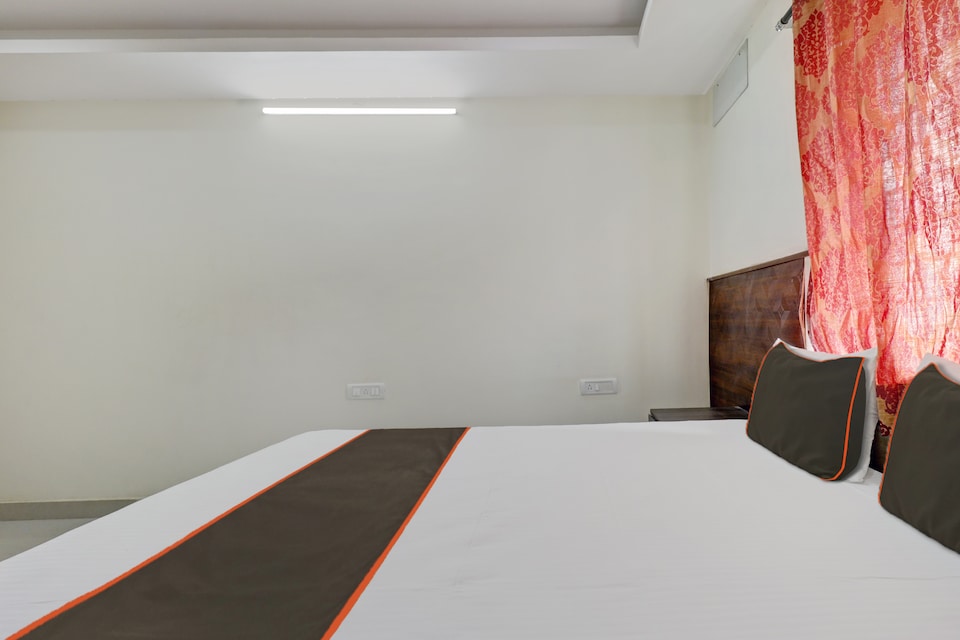 Hotel O Sapthagiri Suites Inn, Hebbal Bangalore, Bangalore