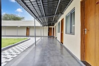 Hotel O Mint Leaf & Lodging