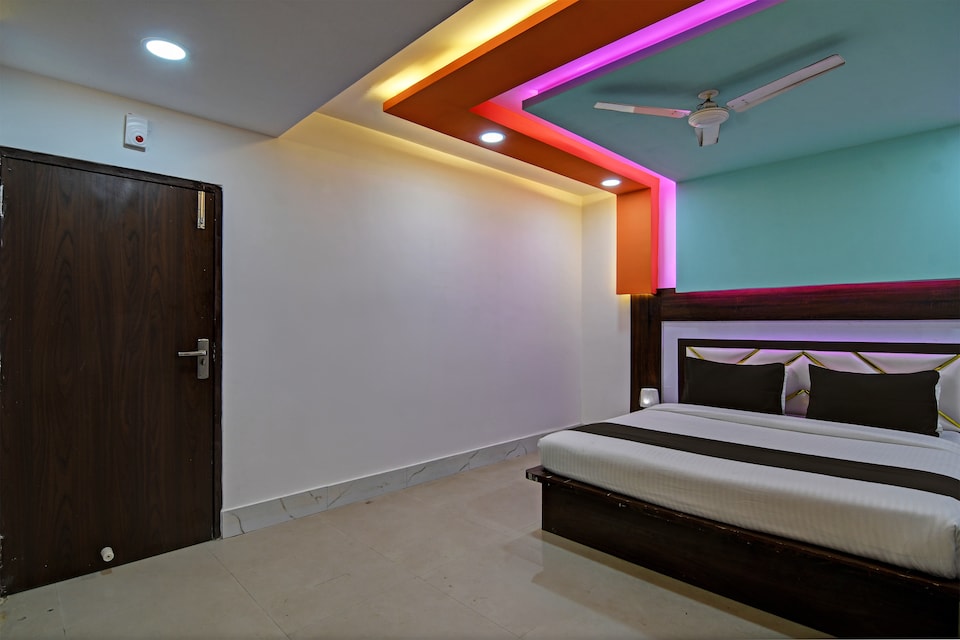 Hotel O AIRPORT PALACE, Rajarhat Kolkata, Kolkata