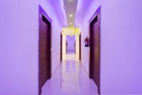 OYO 821081 HOTEL BLUE WORLD