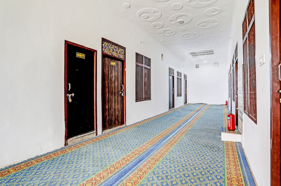Spot On PARK'S HOTEL, Chandausi, Chandausi