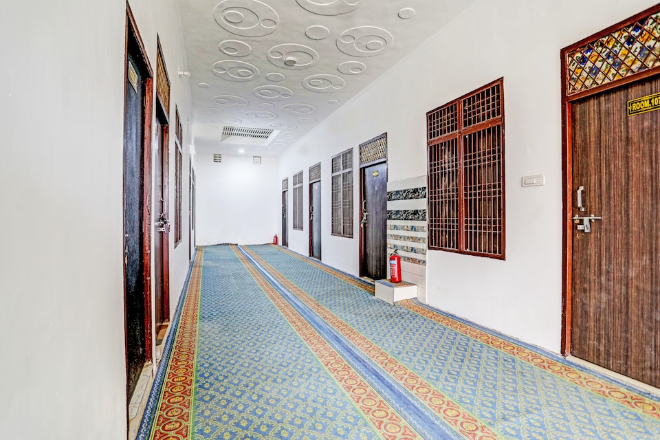 Spot On PARK'S HOTEL, Chandausi, Chandausi
