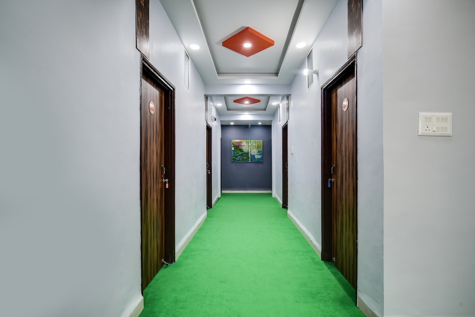Hotel O Super Corridor, Rajender Nagar, Indore