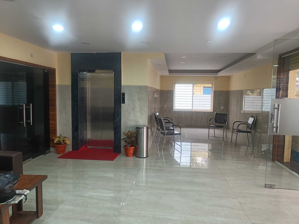 OYO Sri Durga International , Yeshwantupur Bangalore, Bangalore