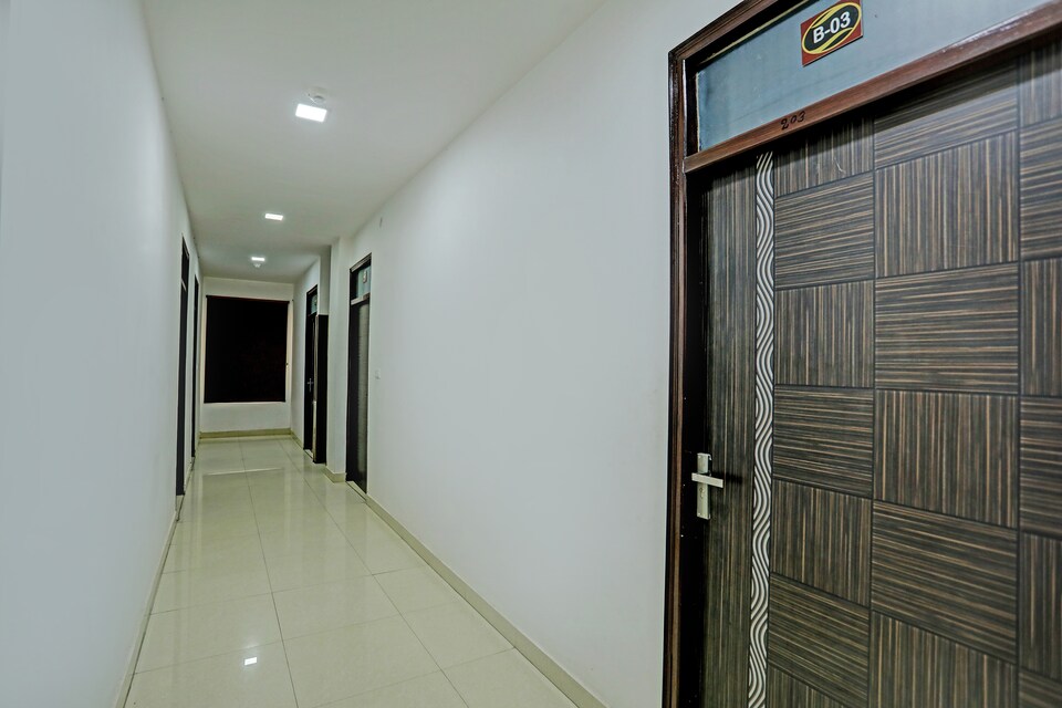 OYO 821181 Hotel Solam Inn, Alambagh Lucknow, Lucknow