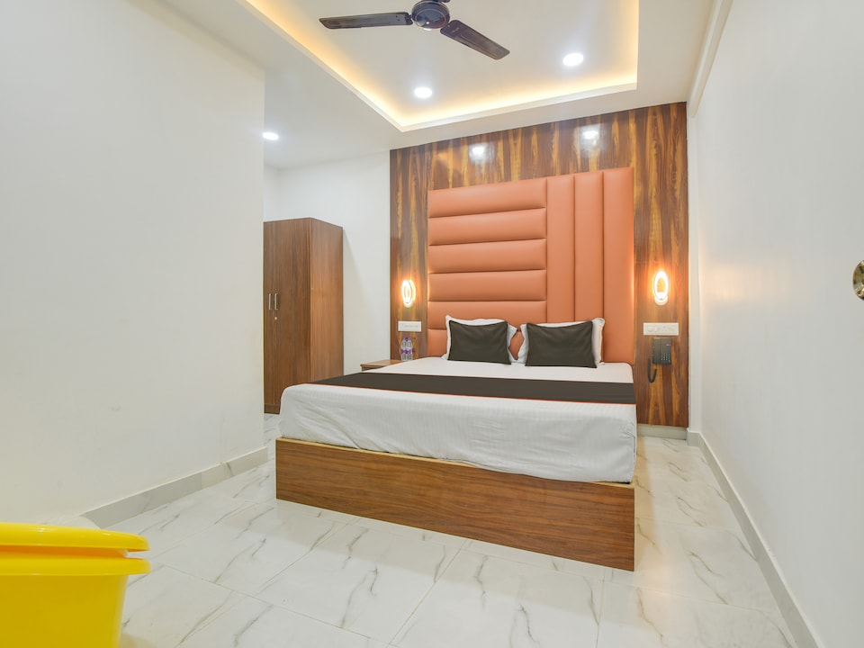 OYO Hotel Small Daddy Plus, Calangute Goa, Goa