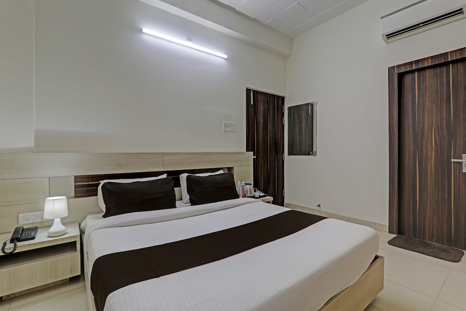 Hotel O Gulmohar Inn, Gomti Nagar Lucknow, Lucknow