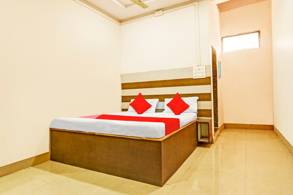 Hotel O SATYAM INN LODGE, Adilabad city, Adilabad