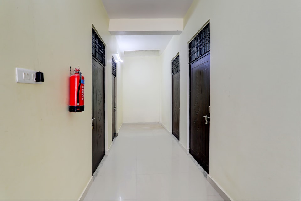 Hotel O Mauji’s Inn, Rambagh Allahabad, Prayagraj