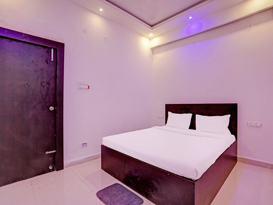 OYO Hotel Rajdhani Residency , Lalpur, Ranchi