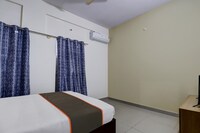 OYO 821231 SS Home Stay