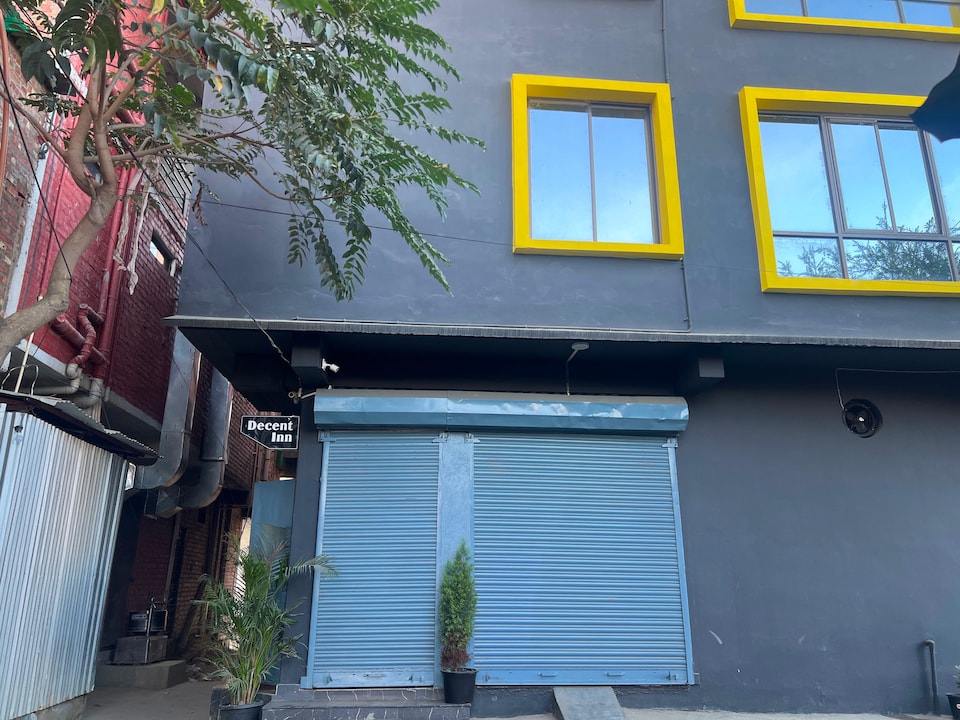 Hotel O Decent Inn, Imphal, Imphal