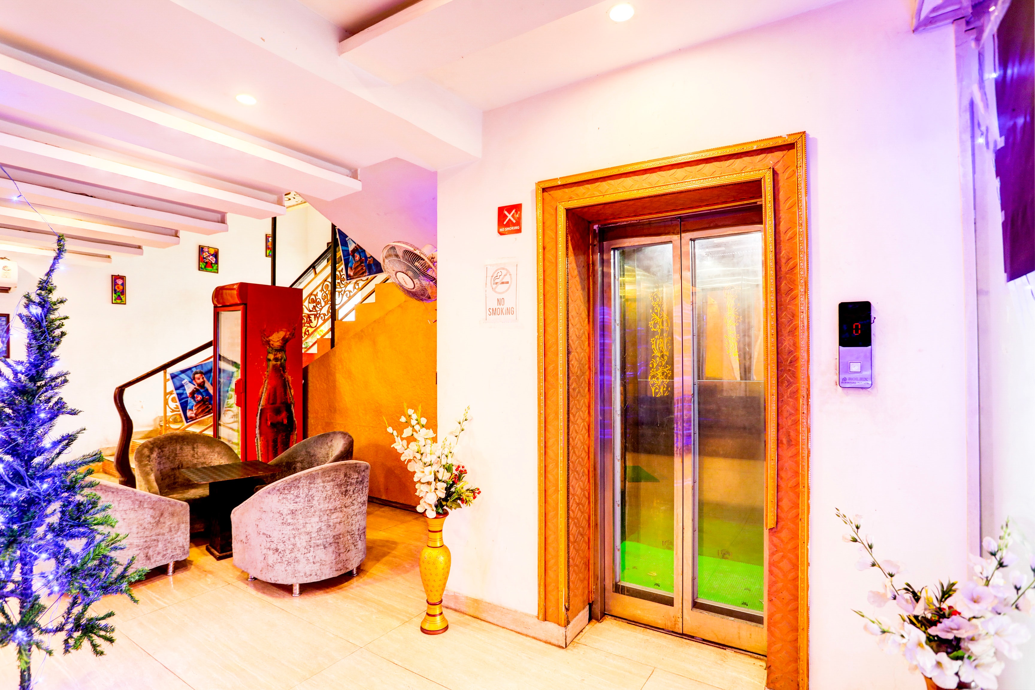 HOTEL O SR GRAND, Flagship Lucknow, Book @ ₹986 - OYO