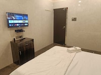 Collection O Kasarsai Dam Pune Formerly Yashraj 7 Resort