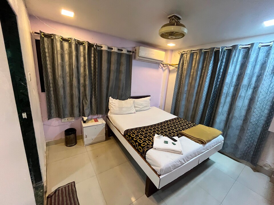 OYO 821309 Hotel Brick Residency, Mumbai International Airport, Mumbai