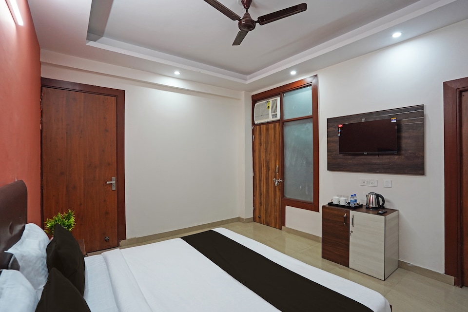 Hotel O Noida Stays, Noida City, Noida