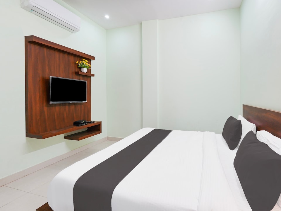 Hotel O Chandusree Boarding And Lodging, Hoskote Bangalore, Bangalore