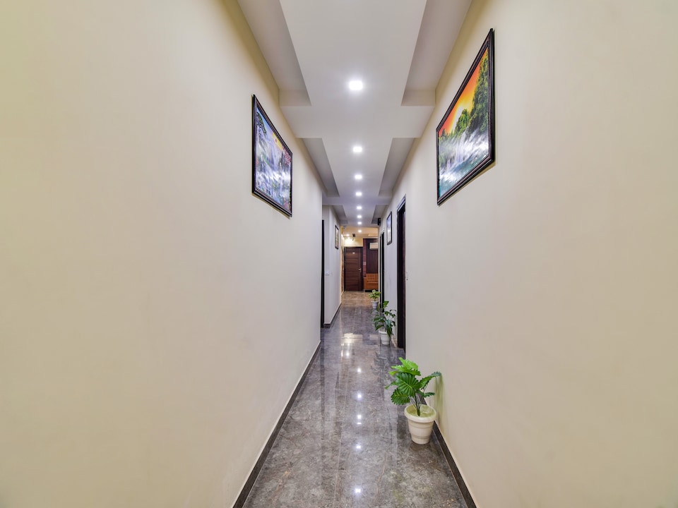 Hotel O Nirvana Residency , Anand Vihar Delhi, Delhi