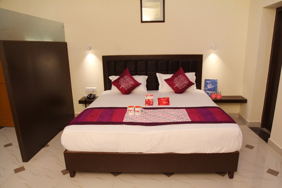 OYO 1775 Hotel Natraj, Cantt, Varanasi