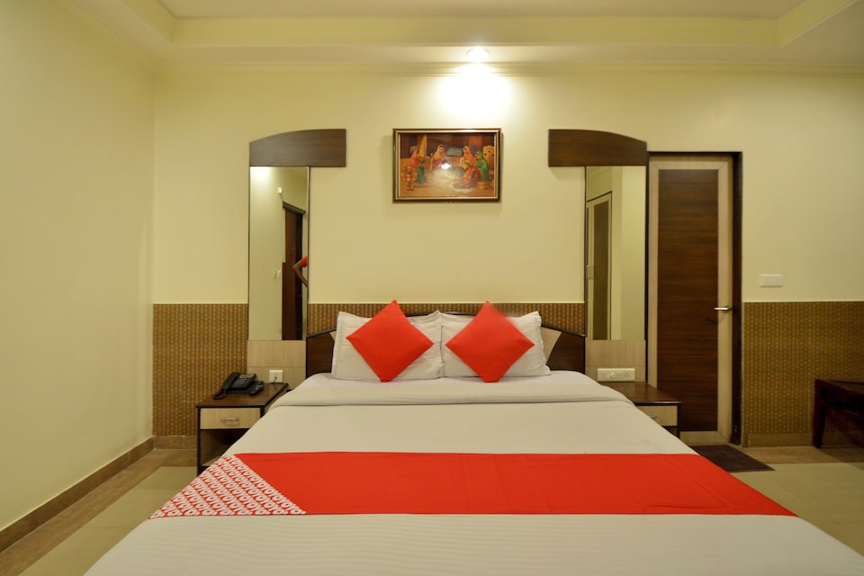 OYO 23608 Hotel Fun, Jaipur Airport, Jaipur