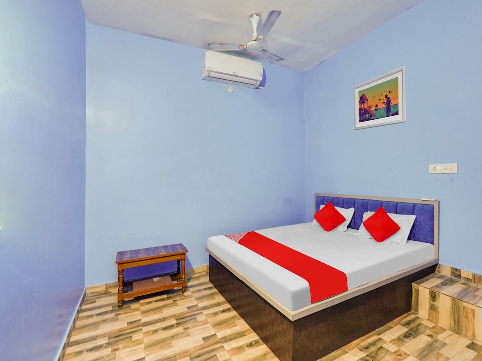 SPOT ON Tejas Lodge, Station Road, Raipur