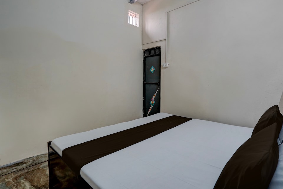 SPOT ON Royal Classic Hotel, Bulandshahr, Bulandshahr