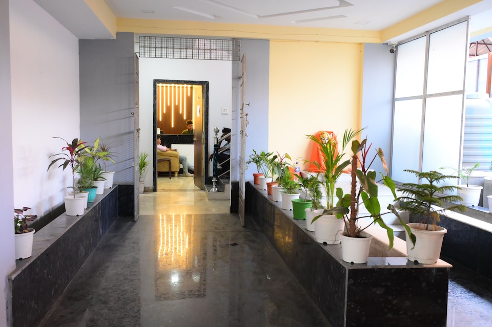 Hotel O Westin Regency, Howrah Kolkata, Kolkata