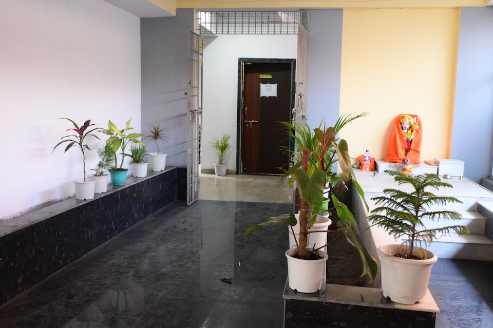 Hotel O Westin Regency, Howrah Kolkata, Kolkata