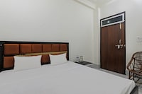 SPOT ON Raj Ratan Hotel And Restaurant