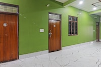 SPOT ON Raj Ratan Hotel And Restaurant