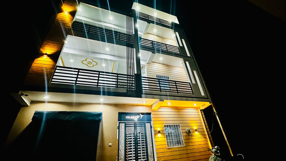 OYO 821546 The Nest, Aliganj Lucknow, Lucknow