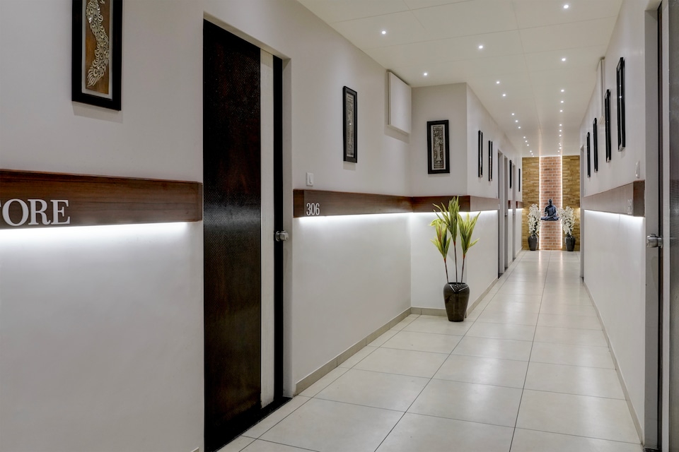 Hotel O DH, Sayajigunj Vadodara, Vadodara