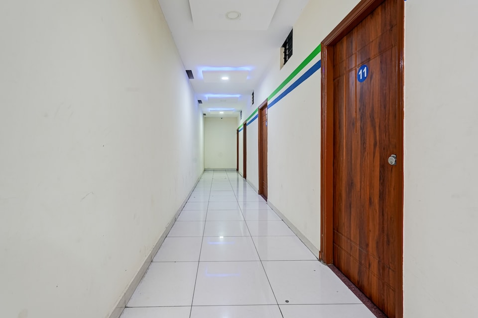 SPOT ON CHAMUNDESHWARI COMFORT, Rajajinagar Bangalore, Bangalore