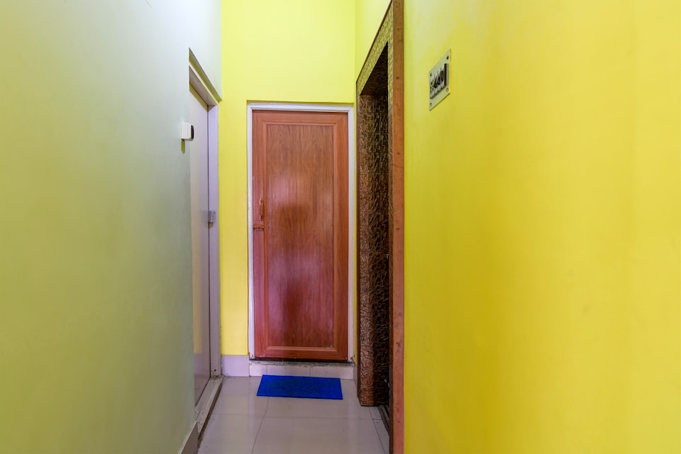 Hotel O  Cozee Homestay and Guest House, Garia Kolkata, Kolkata