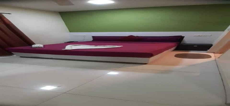 OYO 821703 RRR Residency, Koramangala Forum Mall, Bangalore