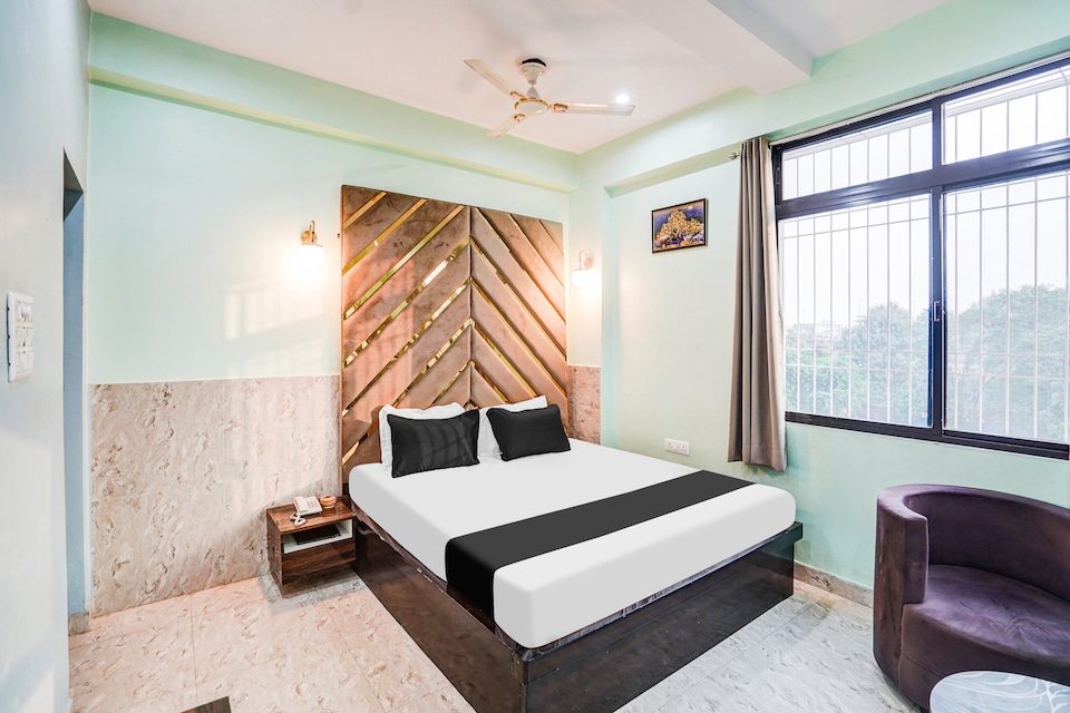 Hotel O M.U Club, Bailey Road, Patna