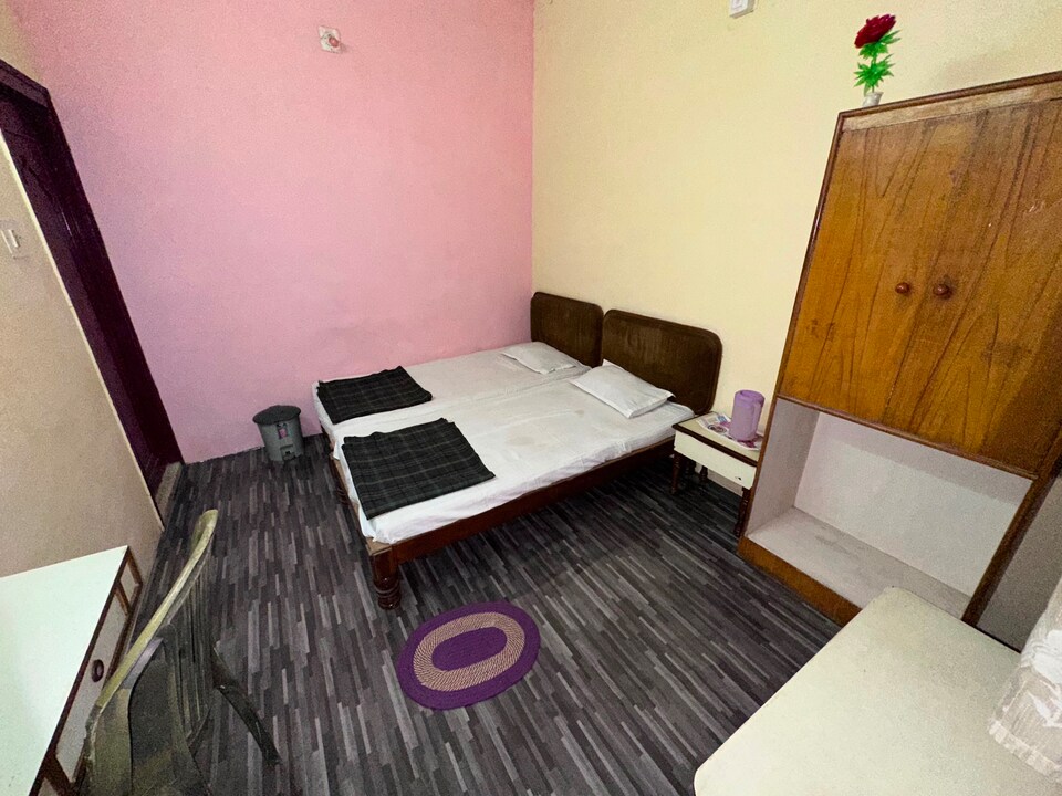 OYO Hotel Sharda Palace, Khajuraho, Khajuraho