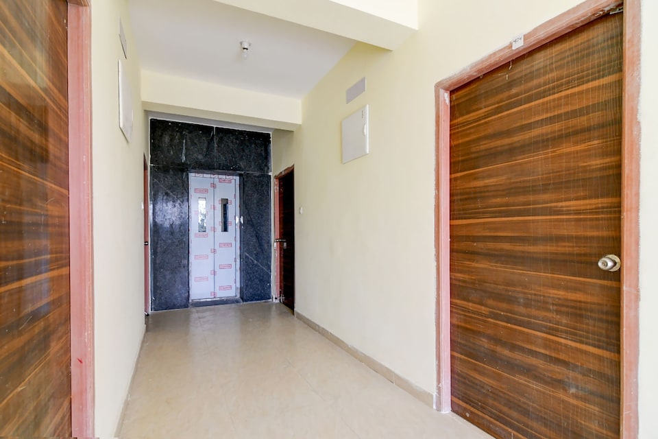 Hotel O Bijaya Premium -2, Chandrasekharpur, Bhubaneswar