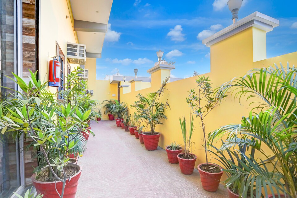 Hotel O Glory green farms and guest house, Moradabad, Moradabad