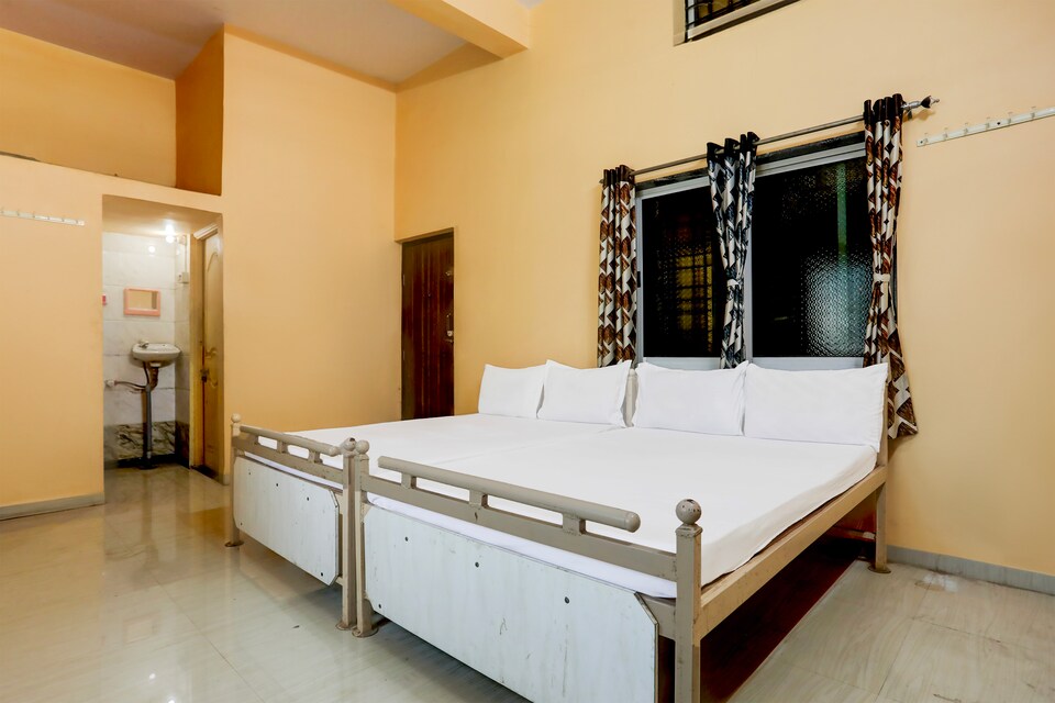 OYO JAY SHRIRAM YATRI NIWAS(LODGE), Hingoli, Nanded