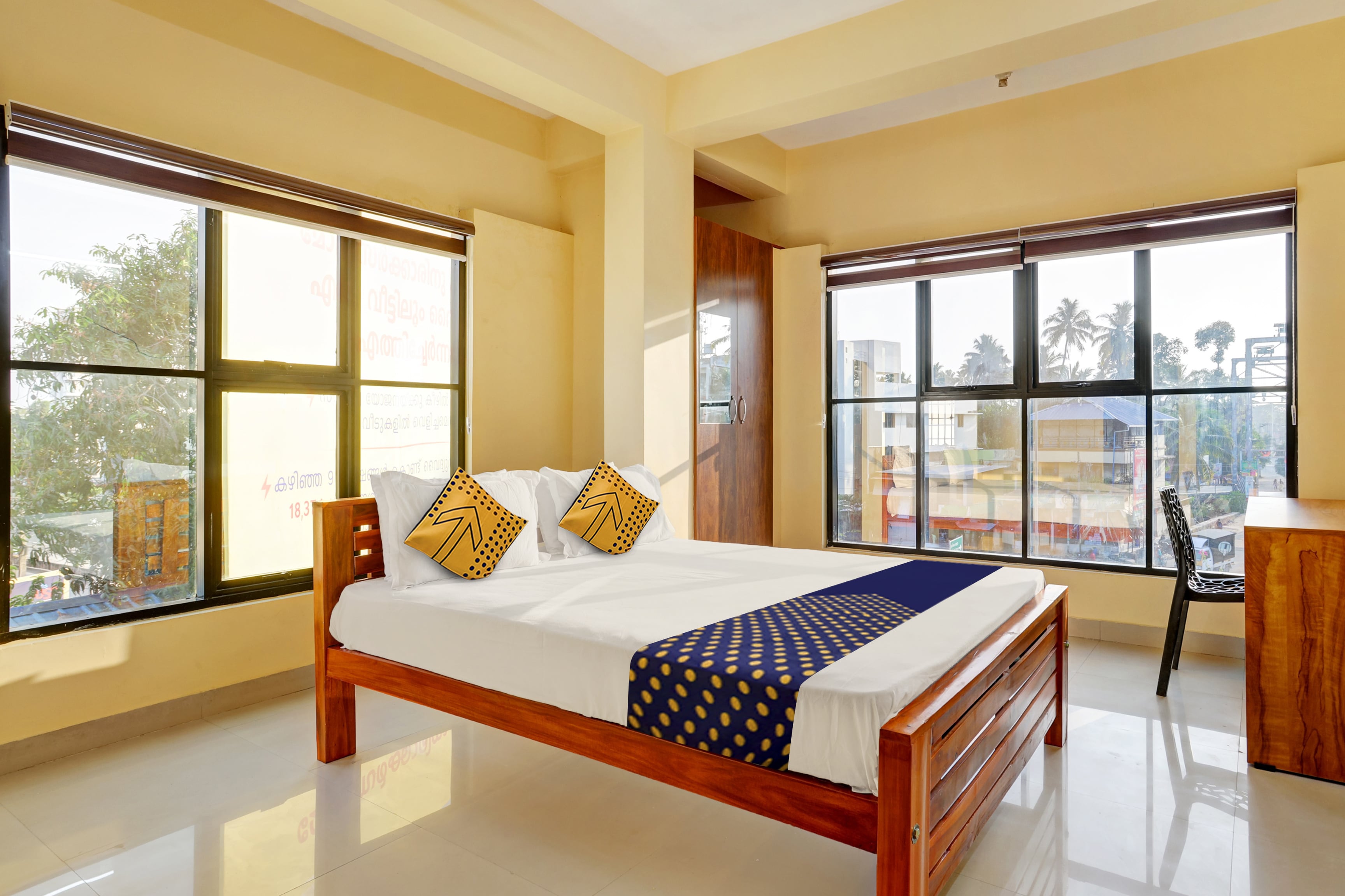 OYO HOTEL SAFE STAYS, Flagship Trivandrum, Book ₹1196 OYO