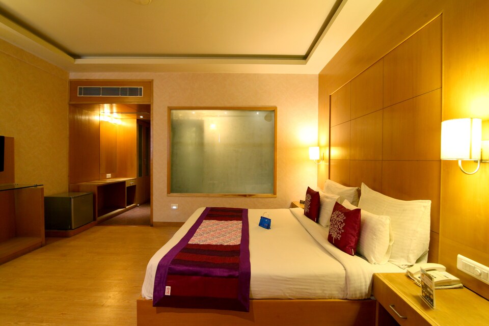 LIVE ON JAI1201, Sikar Road Jaipur, Jaipur