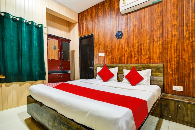 OYO Hotel King Imperial 