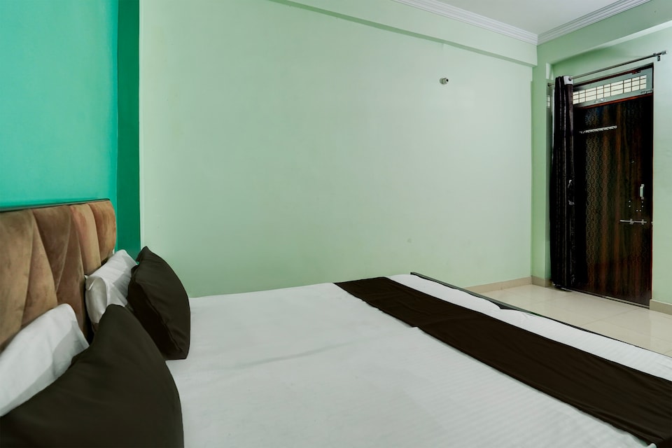 Hotel O A K Hotel and restaurant, IIT Kanpur, Kanpur