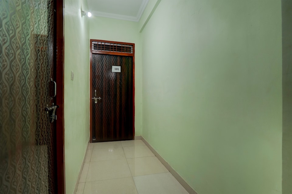 Hotel O A K Hotel and restaurant, IIT Kanpur, Kanpur