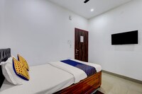 OYO Hotel MOON-LITE
