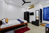 OYO Hotel MOON-LITE