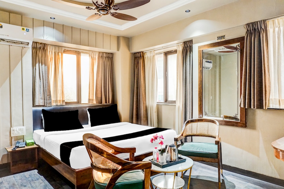 Super Townhouse Oak Viman Nagar Downtown Formerly Hotel Cilantro, Kharadi Pune, Pune