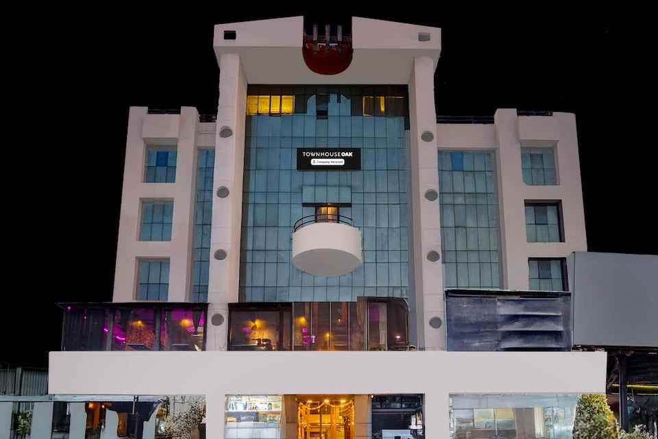 Super Townhouse Oak Viman Nagar Downtown Formerly Hotel Cilantro, Kharadi Pune, Pune